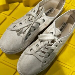 Steve Madden Off-White Canvas Sneakers